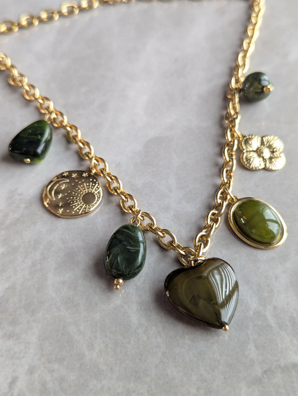 Collier Oli